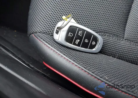 2024 Hyundai Tucson Hybrid N Line z USA, uszkodzony, nr VIN KM8JFCD14RU151352